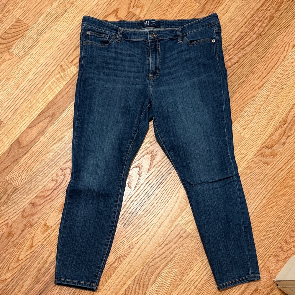 GAP Factory Dark Blue Cropped Jeans